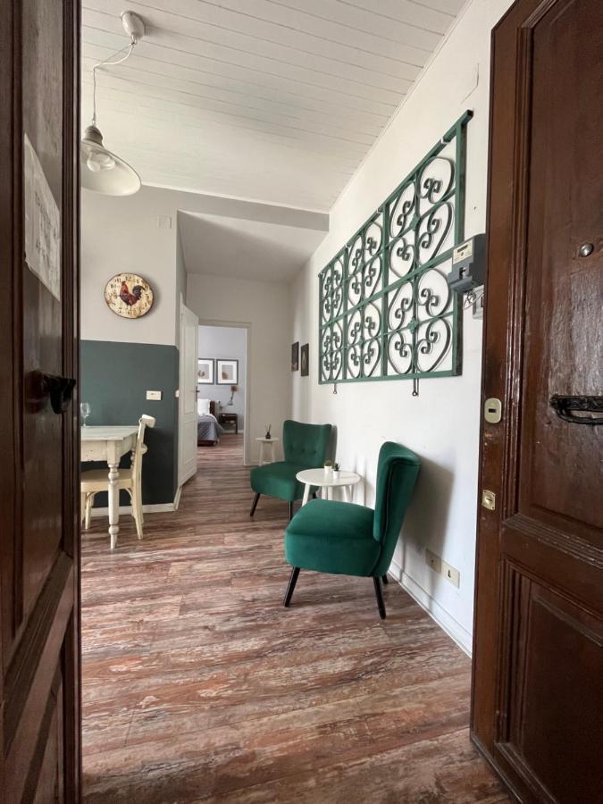 רומא Natale Del Grande 21 Stylish Apartment מראה חיצוני תמונה
